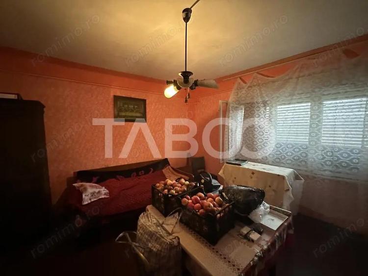 Casa de vanzare 2 camere anexe gospodaresti 1248 mp teren in Beclean - 3