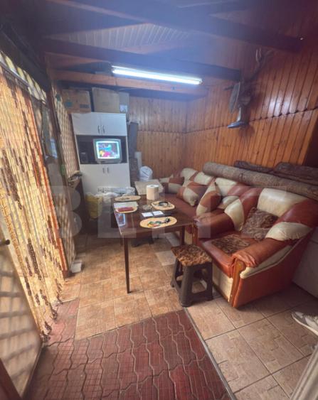 Casa de vanzare 5 camere + dependente - 3