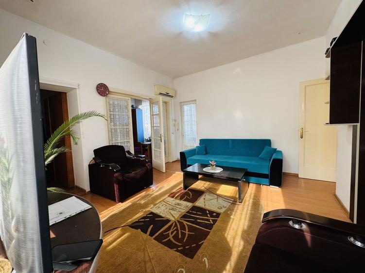 Apartament 3 camere in Vila+Demisol locuibil 18,40 mp - Parcul Carol - 3