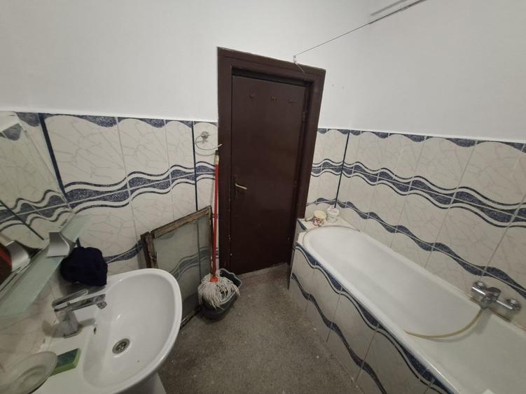 Unirii, Cantemir, Marasesti, 10 minute metrou - 8