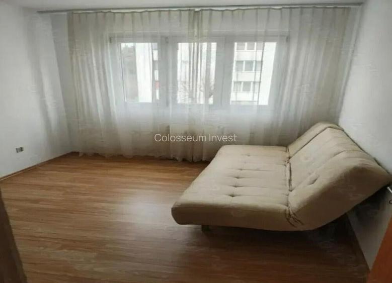 Apartament 4 camere, decomandat - zona Tractorul Apartament 4 camere, decomandat - zona Tractorul