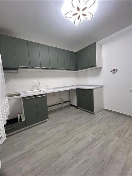 Garsoniera complet renovata, zona Palas - 4