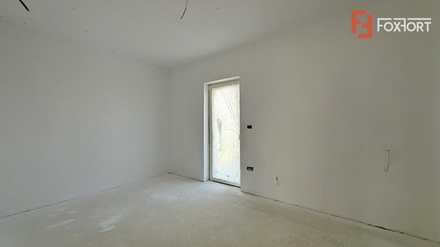 Duplex de vanzare, 4 camere cu toate utilitatile - Mosnita Noua - 10