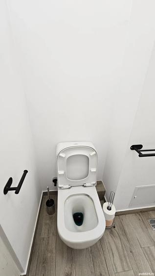 Persoana fizica, ofer spre vanzare apartament 3 camere - 2