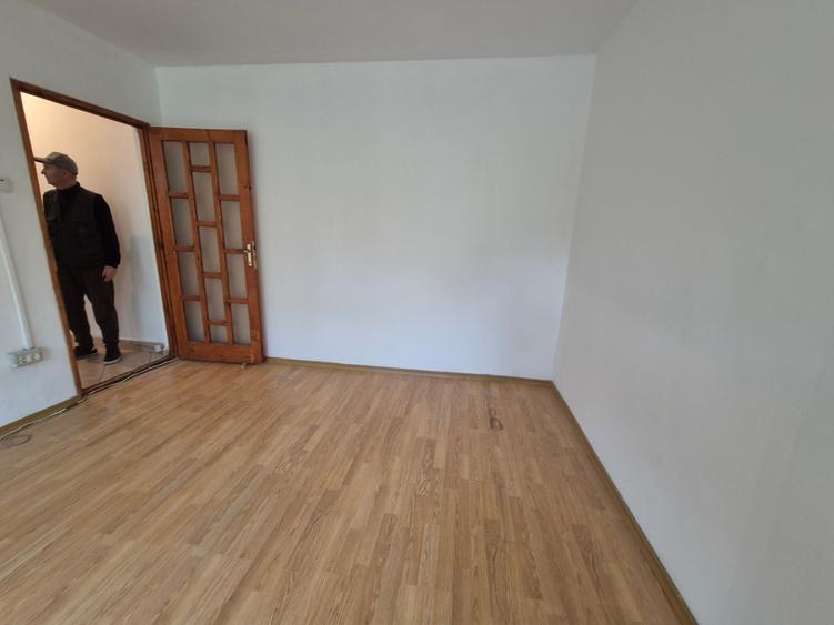 Pe frumoasa strada Harnicieila etajul 1, in bloc izolat termic - 3