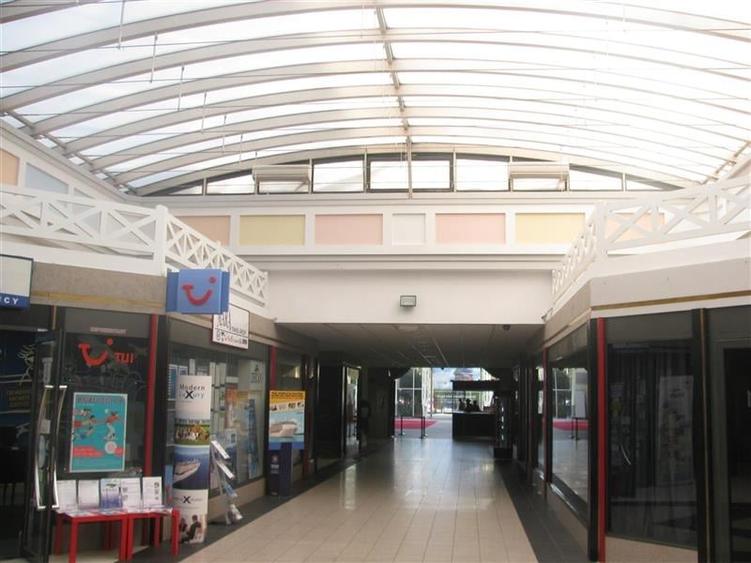 Inchiriere Spatii Comerciale de la 37 mp - 15