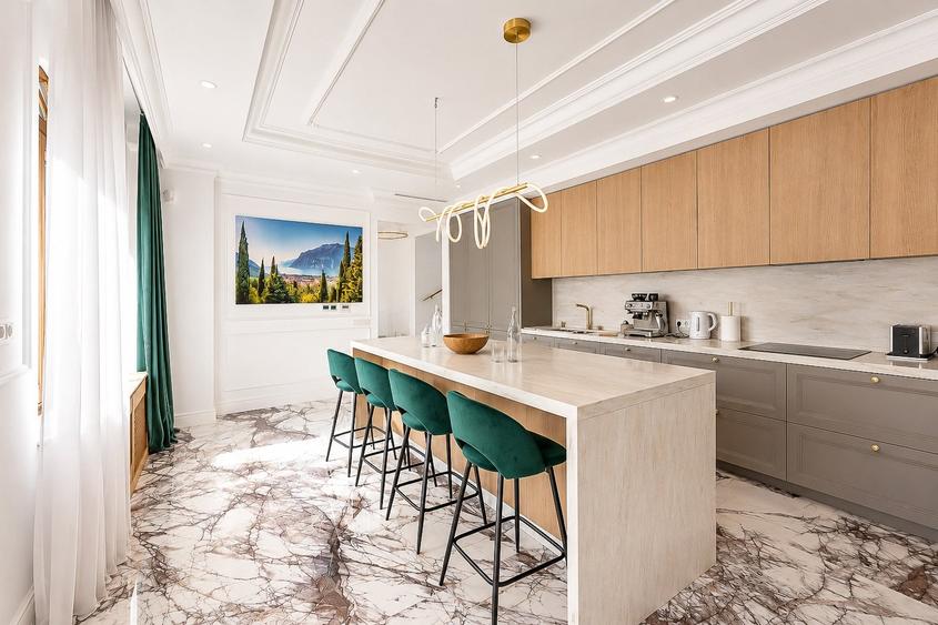 Casă individuală cu 6 camere cu Teren 2800 Mp în Snagov