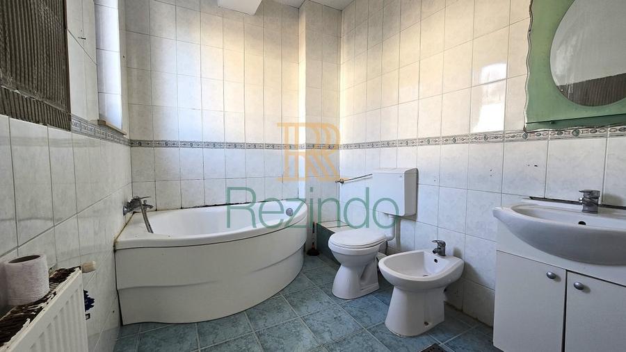 VIDEO ||| Super pret - De renovat cum iti place | 6 camere | Curte & Parcare - 9