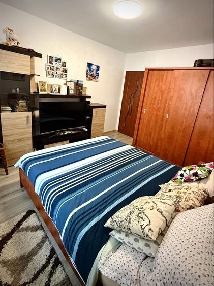 Vand apartament 2 camere complet mobilat si utilat, semidecomandat, 48,3 mp utili, etaj 2 - 5