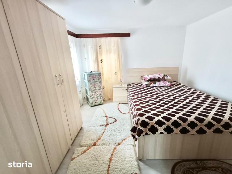 Casă cu 7 camere cu Teren 223 Mp în Militari