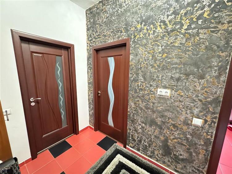 Apartament 2 camere decomandat balcon si parcare Bld Mihai Viteazul - 9