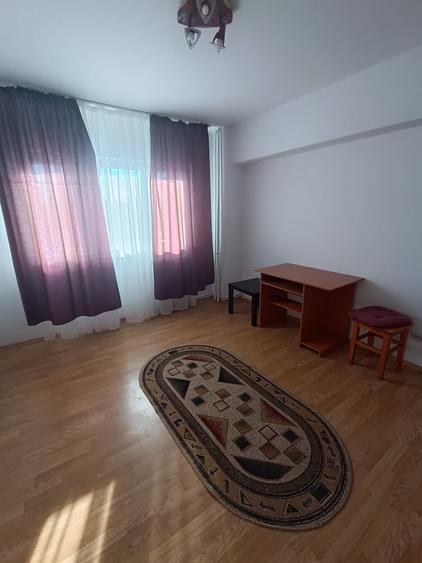 Apartament 2 camere de vânzare,  în Mărăști , Strada Fabricii , decomandat - 2