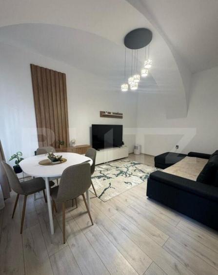 Apartament 2 camere, decomandat , 47 mp , zona Piata Tranda - 5