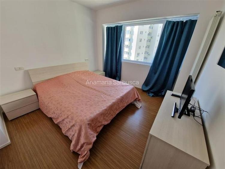 Apartament cu 3 camere semidecomandat în Colentina Apartament cu 3 camere semidecomandat în Colentina