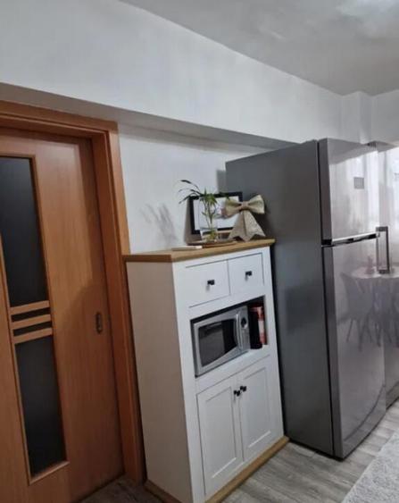 Apartament 2 camere, decomandat - zona Astra - 5