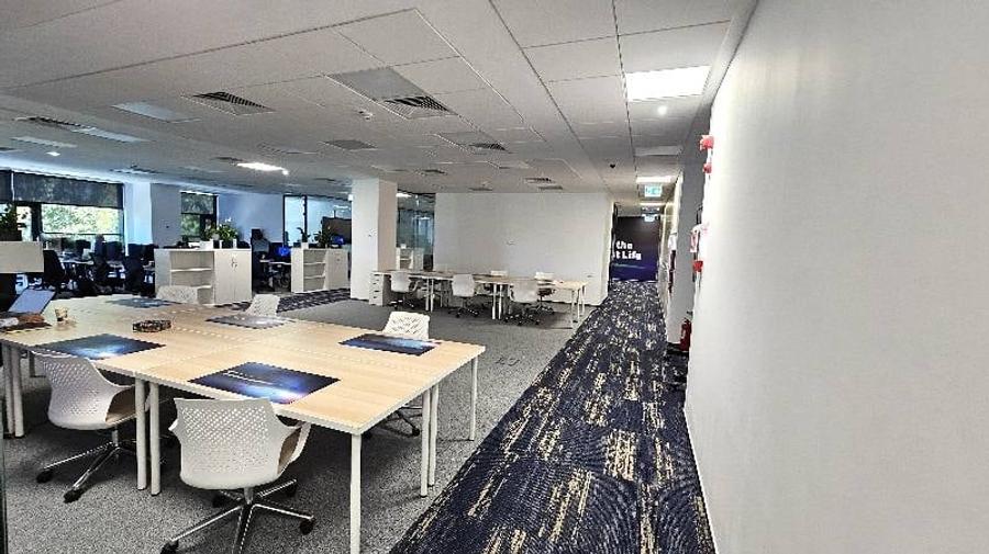 J8 Office Park cladirea A
, Presei Libere, 580 - 7398 mp  0% comision! - 5