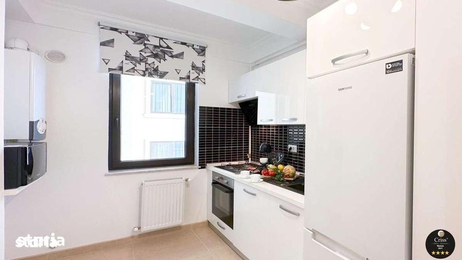 Apartament cu 3 camere decomandat în Cazino
