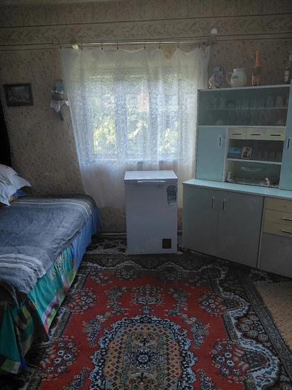 Casă cu Teren 1086 Mp în Livezi