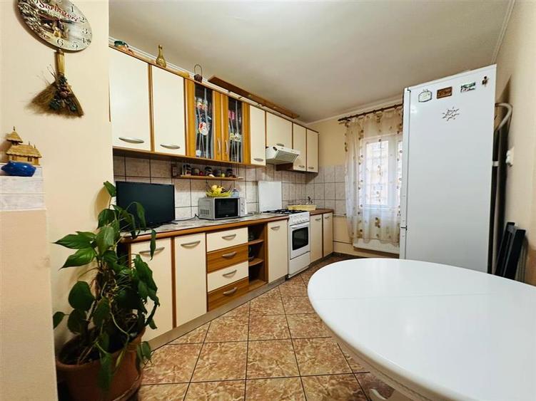 APARTAMENT 2 CAMERE, TIP PC, ZONA PIATA ROGERIUS - 1
