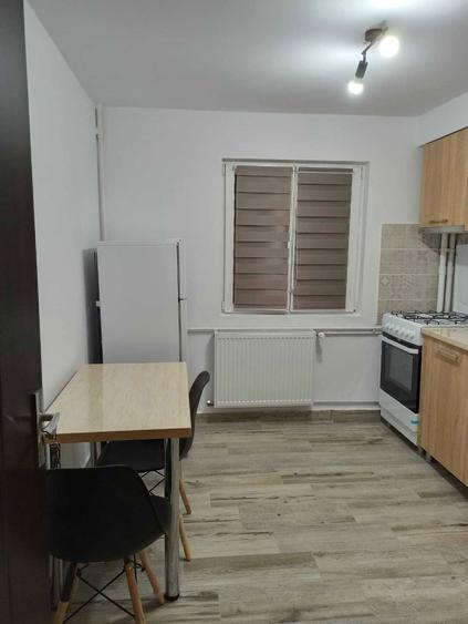 Inchiriere garsoniera complet utilata in zona Ploiesti Vest - 4