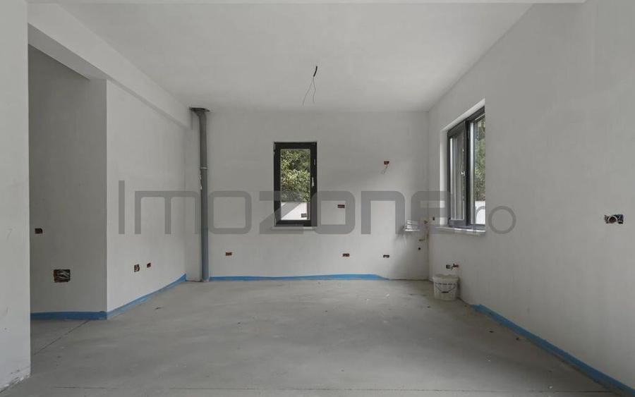 Casa spa?ioasa cu terasa ?i loc de parcare Milit... - 6