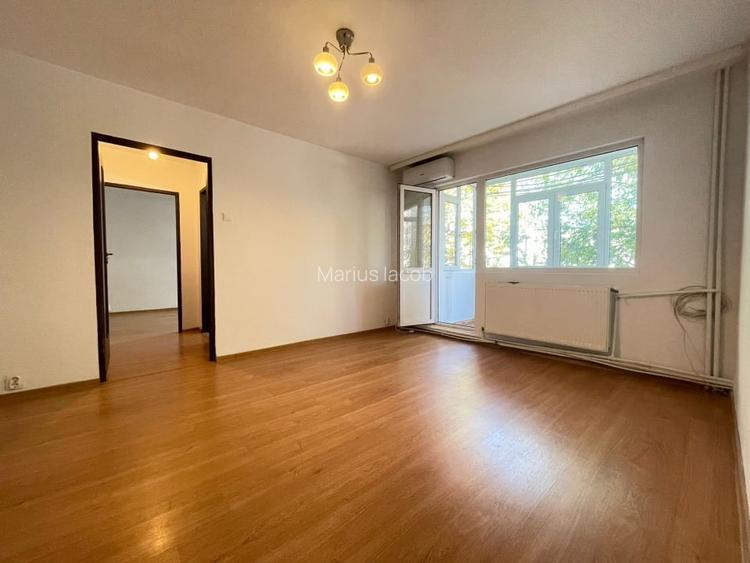 Apartament 2 camere-Podu Ros-etaj intermediar-bloc fara risc Apartament 2 camere-Podu Ros-etaj intermediar-bloc fara risc