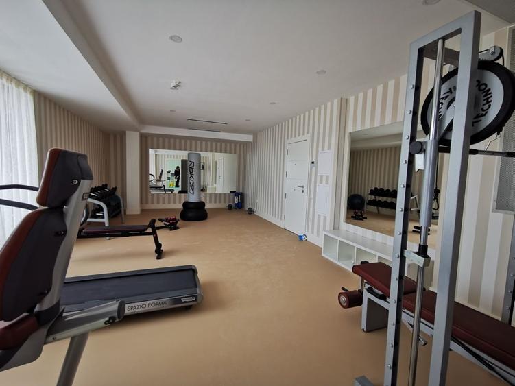 Apartament mobilat, 2 locuri parcare, piscina exterioara - 11