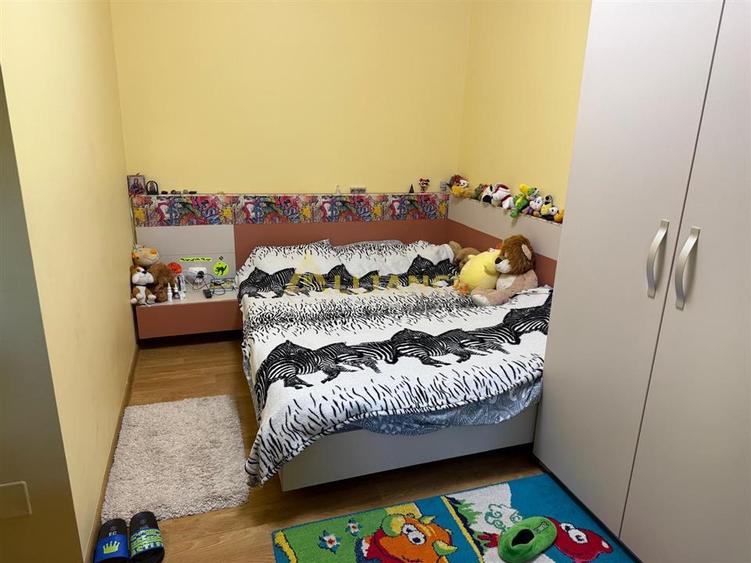 Casa tip duplex - 4 camere - 2 bai - 200mp teren - 9