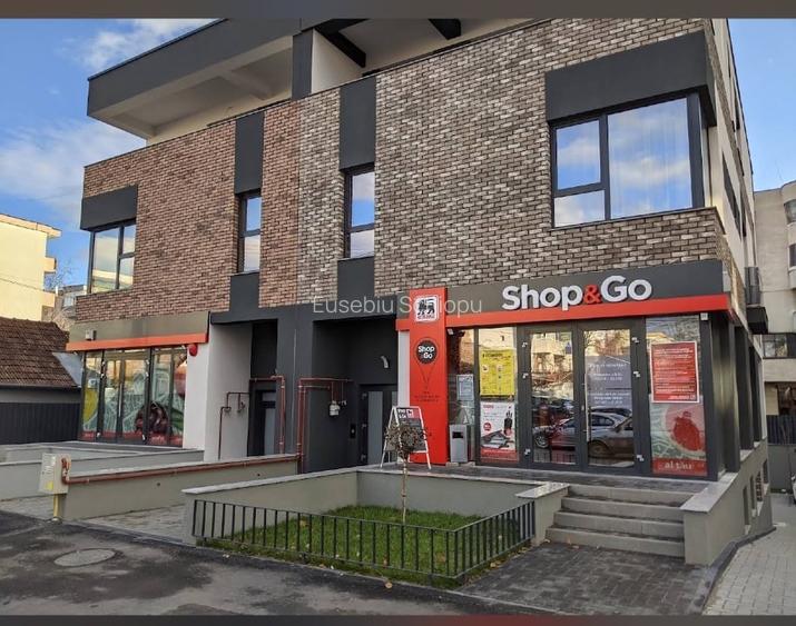 Vânzare spațiu comercial premium cu chiriasi stabili Vânzare spațiu comercial premium cu chiriasi stabili