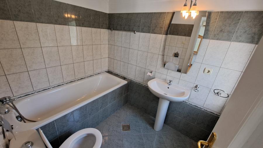 VILA LUX  CU PISCINA PROPRIE IN COMPLEX REZIDENTIAL CU CIRCUIT INCHIS - 52