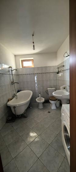 Vila/Pensiune 620mp  , teren generos 3862mp , priveliste de top , neopturata - 28