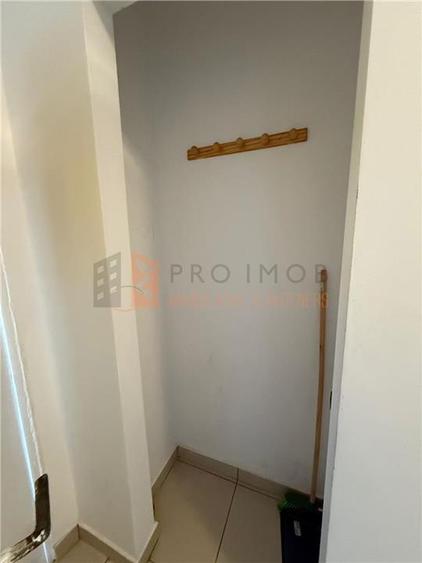 Apartament 2 camere cf 1 semidecomandat zona Crang - 6