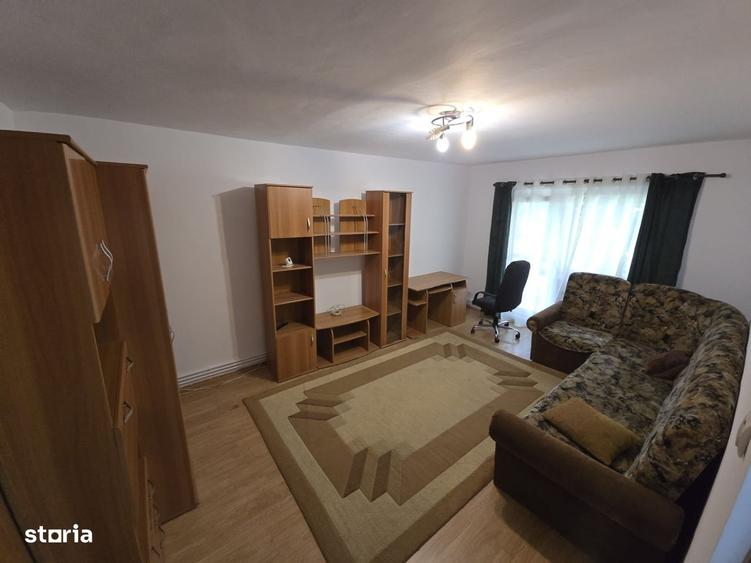 Apartament cu 3 camere decomandat în Olimpia-Stadion