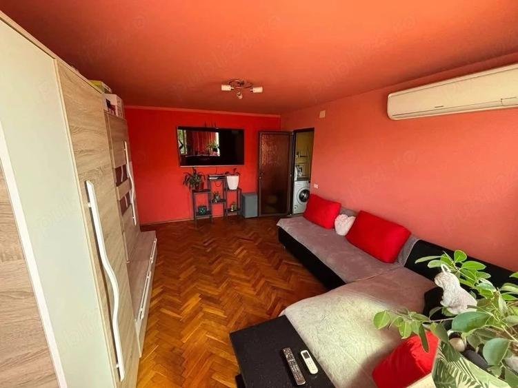 Apartament cu 2 camere semidecomandat în Șagului