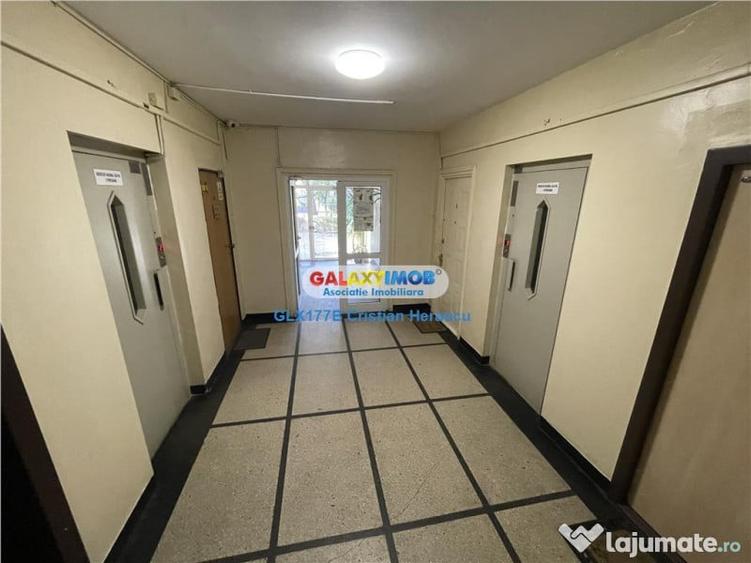 Apartament cu 3 camere semidecomandat în Dorobanți