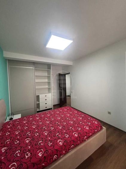Apartament cu 2 camere semidecomandat în Florești