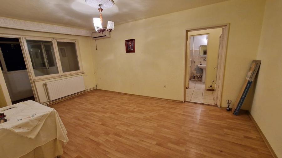 Apartament cu 2 camere semidecomandat, mobilat în Buzaului