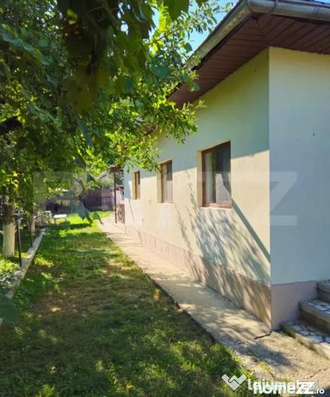 Casă cu 4 camere cu Teren 980 Mp în Brănești