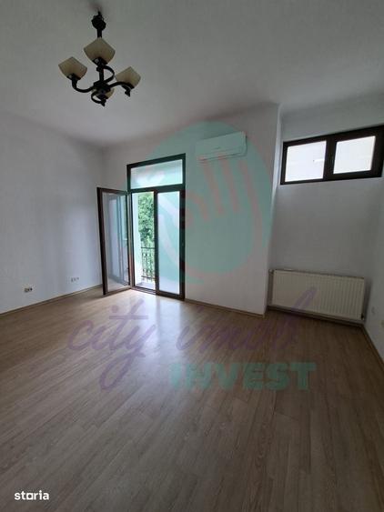 Casă cu 4 camere cu Teren 200 Mp în Pache Protopopescu