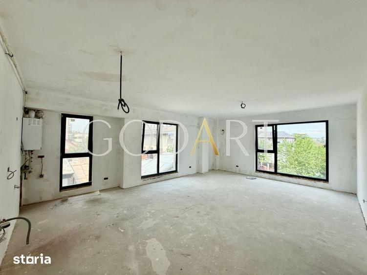 Apartament cu 3 camere în Băneasa