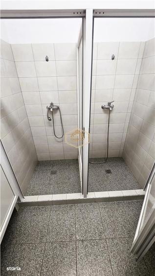 Spațiu comercial, de 320 mp, în Central