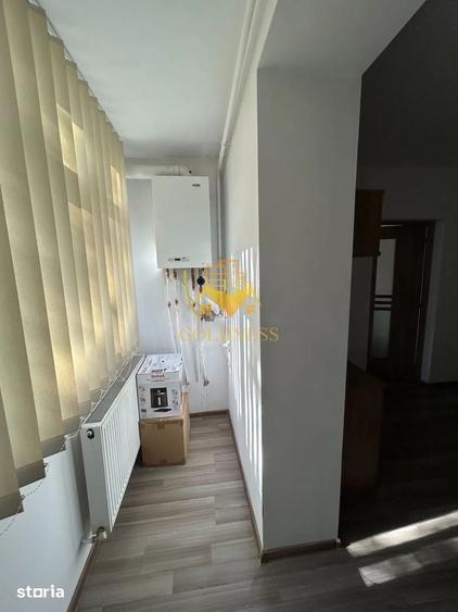 Apartament cu 2 camere decomandat, mobilat în Central