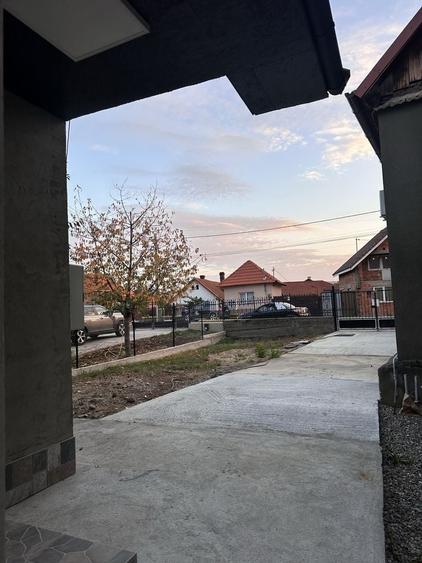 Casă cu 3 camere în Central