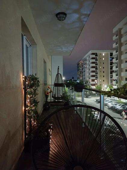 Apartament cu 3 camere decomandat în Metalurgiei