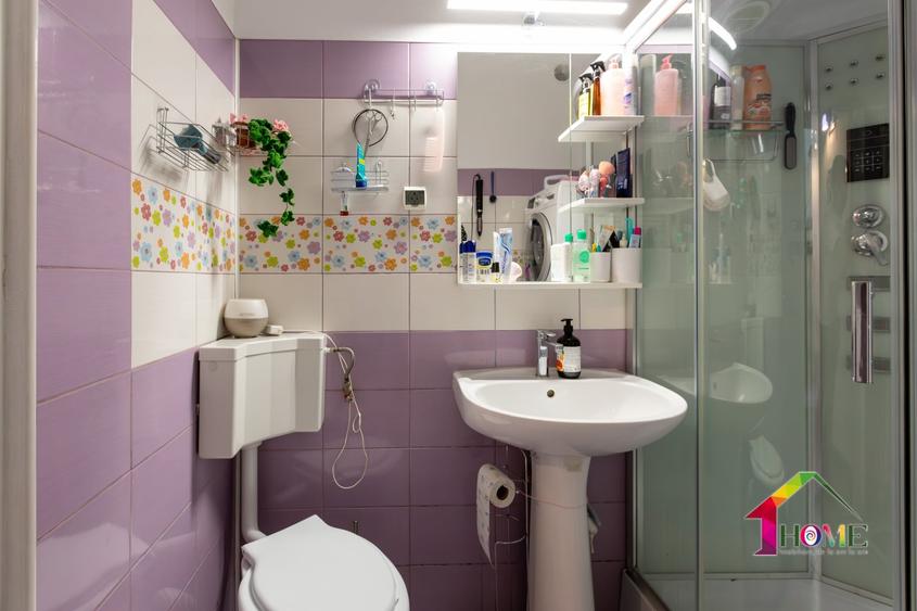 Casă individuală cu 9 camere cu Canalizare în Ultracentral