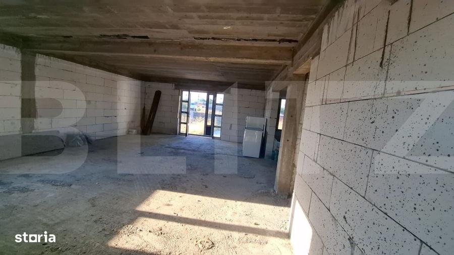 Casă cu 4 camere cu Teren 519 Mp în Piatra