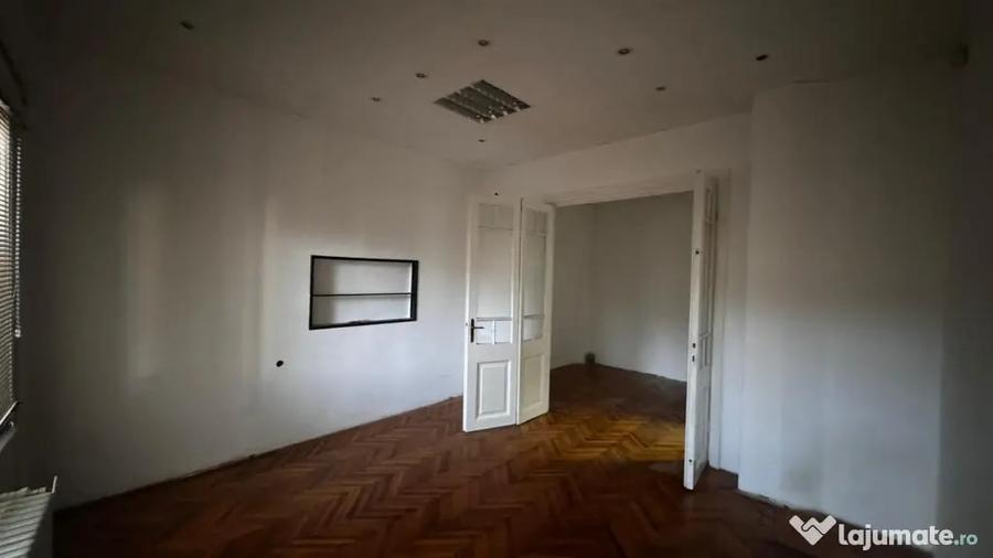 Spațiu comercial, de 2 mp, în Mărășești