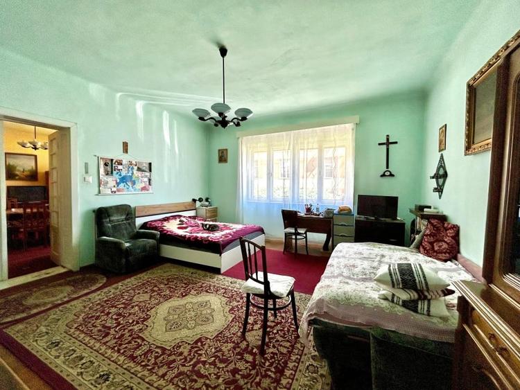 Casa 4 camere, tavan inalt, centru istoric Turda – oportunitate investitie - 8