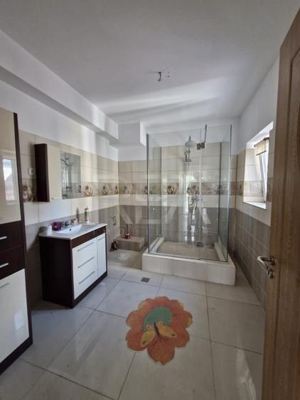 VILĂ CU 7 CAMERE DE VANZARE IN ZONA NICOLAE GRIGORESCU LA PREȚUL DE 390.000 EUR - 13