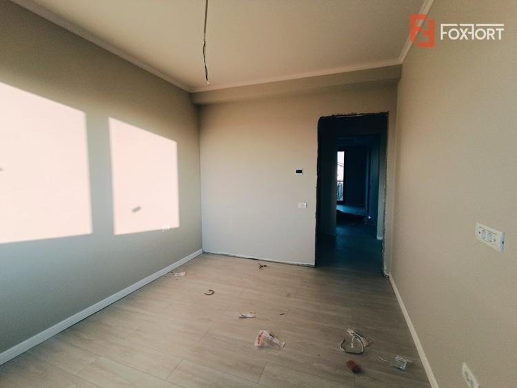 Duplex de vanzare cu 5 camere si teren de 270 mp - Mosnita Noua - 11